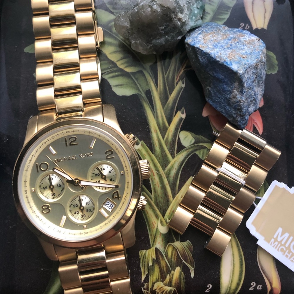NWT Michael Kors gold watch with extra links